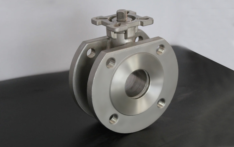 對(duì)夾式高平臺(tái)球閥適用于Class150、PN1.0～2.5MPa、-29~180℃的管路上，用于截?cái)嗷蚪油ü苈分械慕橘|(zhì)